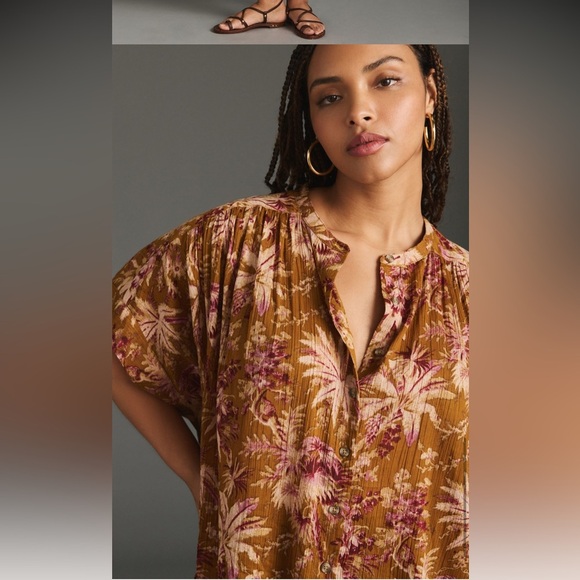 PILCRO BY ANTHROPOLOGIE Short-Sleeve Batwing
Buttoned Blouse - Picture 7 of 12